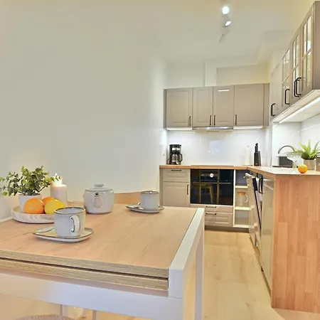 Sunset - Przytulna Kawalerka Przy Deptaku, Centrum Miasta, Port, Kawiarnie, Restauracje Apartment Swinoujscie