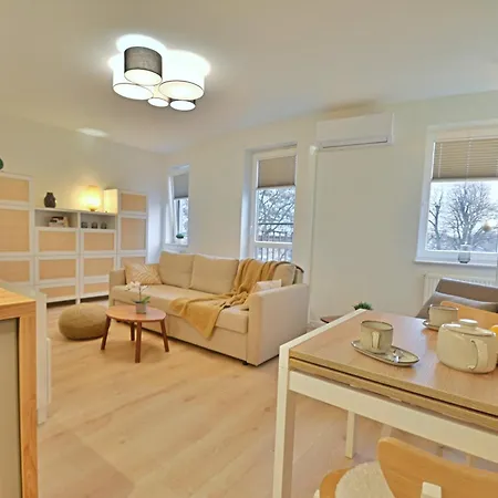 Apartment Sunset - Przytulna Kawalerka Przy Deptaku, Centrum Miasta, Port, Kawiarnie, Restauracje