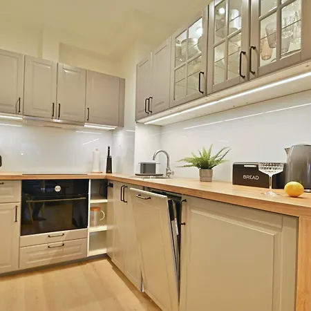 Sunset - Przytulna Kawalerka Przy Deptaku, Centrum Miasta, Port, Kawiarnie, Restauracje Apartment Swinoujscie